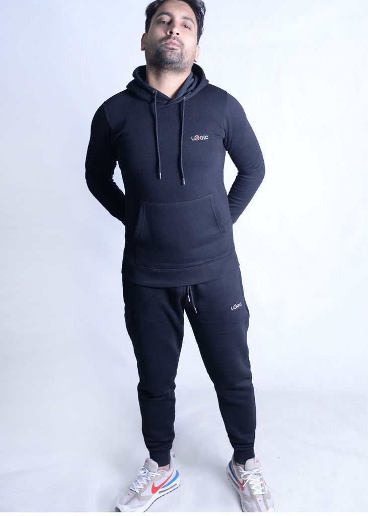 BLACK TRACKSUIT WITH PULL OVER HOODIE